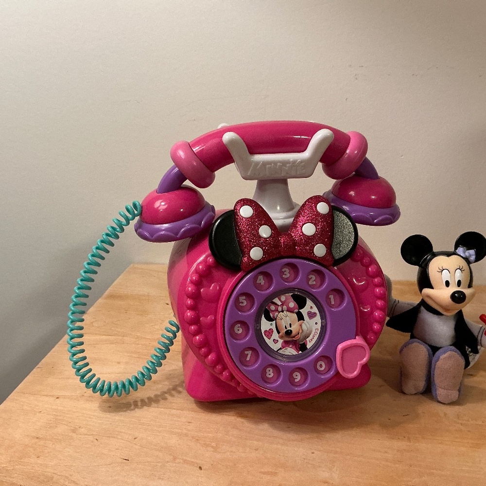 Disney Junior Minnnie Ring Me Rotary Phone with mini plush